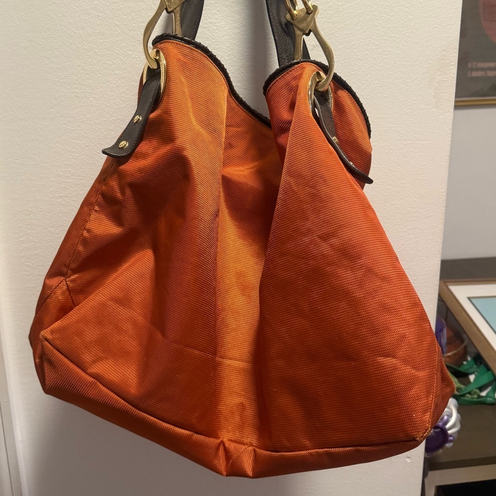 Jean Pierre Klifa (JPK) Paris 75 orange nylon hobo bucket bag with gold hardware - Picture 3 of 7